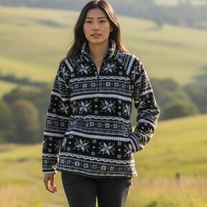 Eddie Bauer Sweater Women Small Black Snowflake Fair Isle Fleece 1/4 Zip Pockets